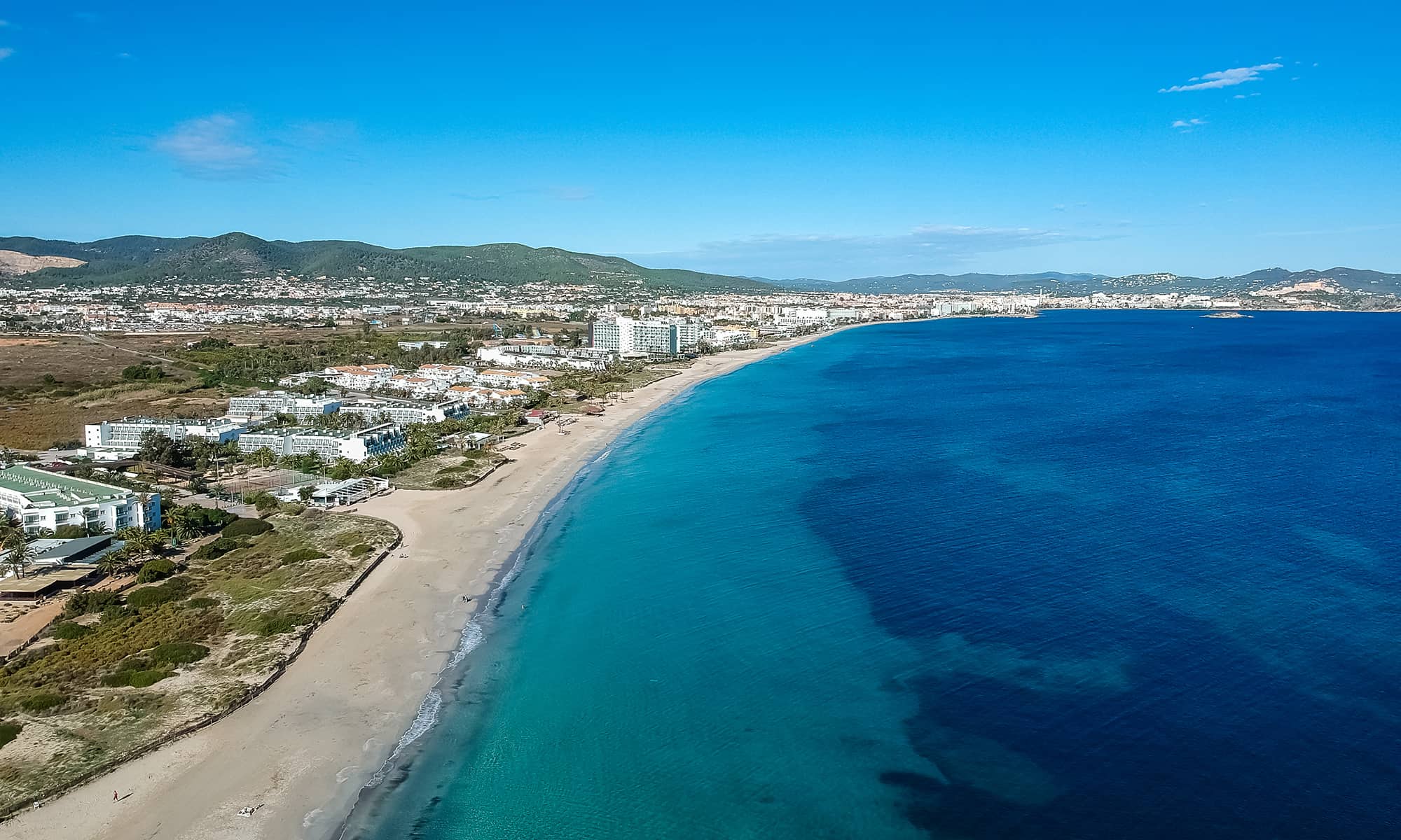 Luftbild der Playa d'en Bossa